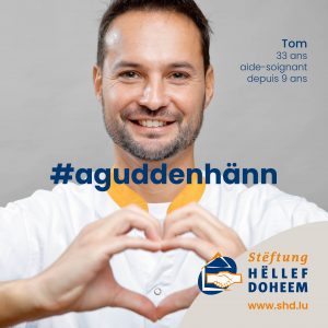 Aide-Soignant montrant un coeur