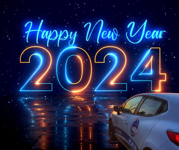Animation avec un 2024 dans les couleurs bleu, orange et blanc. Une voiture Hëllef Doheem qui roule vers 2024.