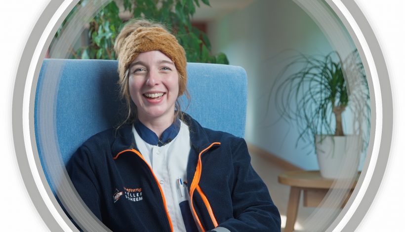 Lea, jeune Infirmière chez Hëllef Doheem.